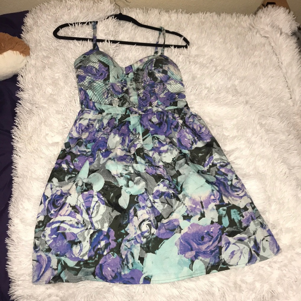 Floral spaghetti strap dress super flows